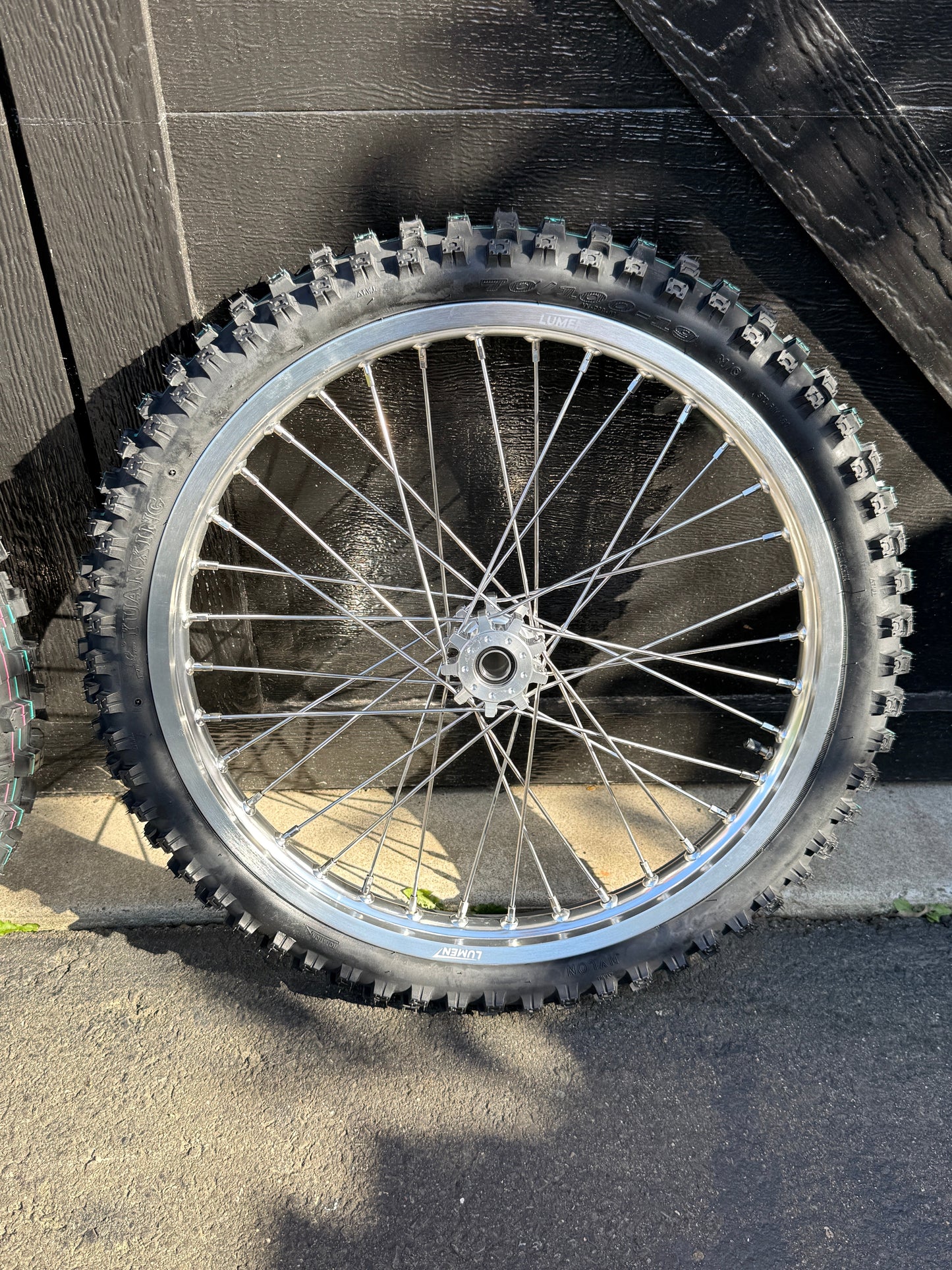 Lumen Racing 16/19 Light Bee/Eride Pro Wheelset With PREINSTALLED Dirt Tires! [CUSTOMIZABLE]